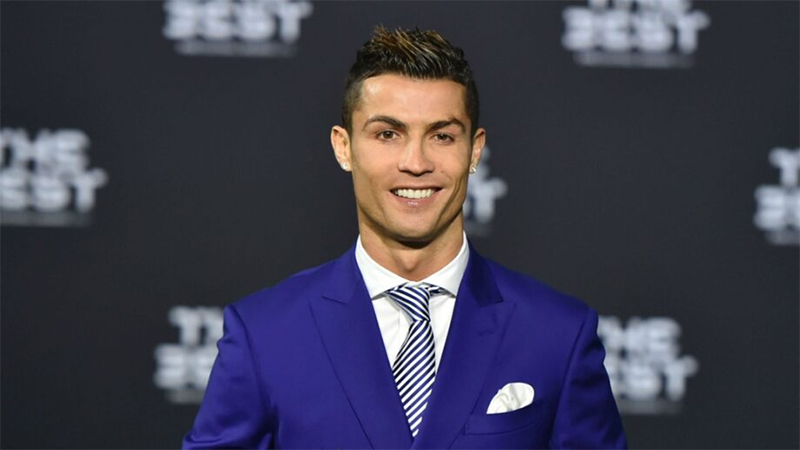 cau-thu-bong-da-dep-trai-nhat-the-gioi-cristiano-ronaldo