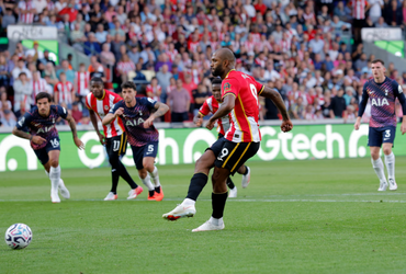 Brentford vs Tottenham (23:30 – 22/08)